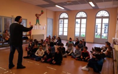 Matinée instructive sur les abeilles noires à l’école Jeanne d’Arc